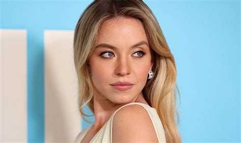 sydney sweeney scar|Sydney Sweeney recalls being told no boy would ever love her。